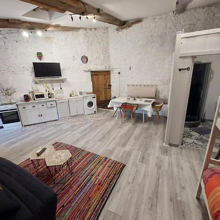 Gite Studio Les Maisons De Gaia Tuchan Zewnętrze zdjęcie